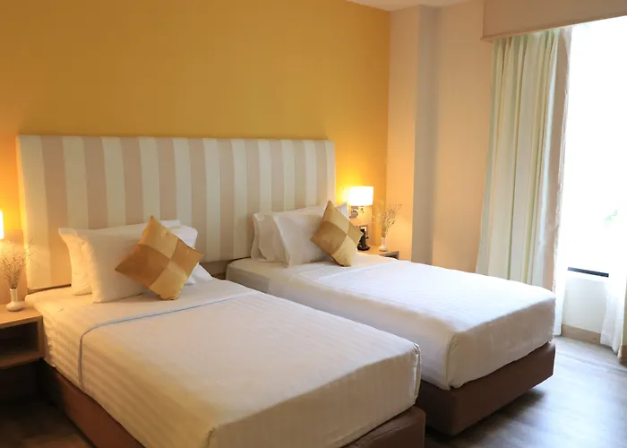 Midtown Hotel 4*