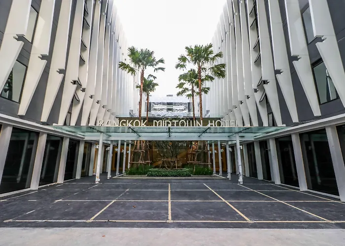 Midtown Hotel