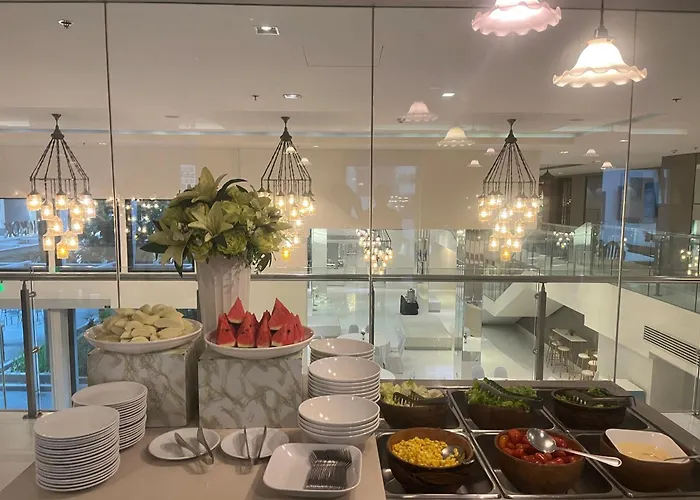 Midtown Hotel 4*